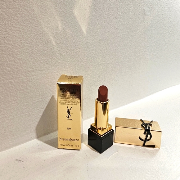 YSL YVES SAINT LAURENT ROUGE COUTURE LIPSTICK (MINI SIZE) - Picture 2 of 5